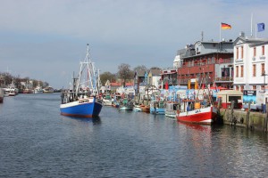 Schiff "Jasmund" auf dem Alten Strom Warnemünde