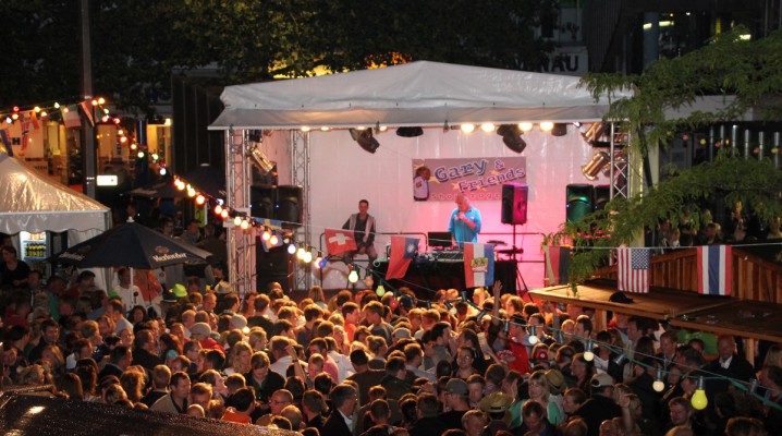 DJ Gary & Friends live auf der Kieler Woche 2014 am Alten Markt Kiel