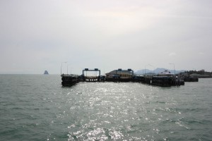 Ankunft mit dem Schiff am Donsak Pier