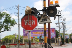 Bahnübergang in Lop Buri