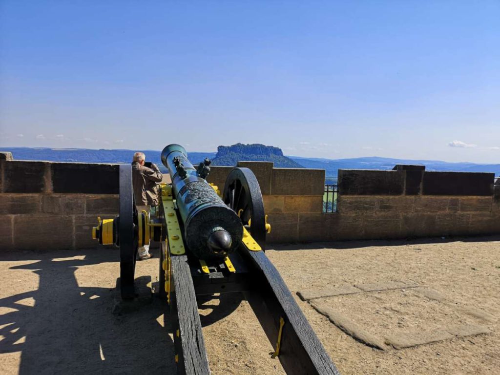 Festung Königstein Kanone an Festungsmauer