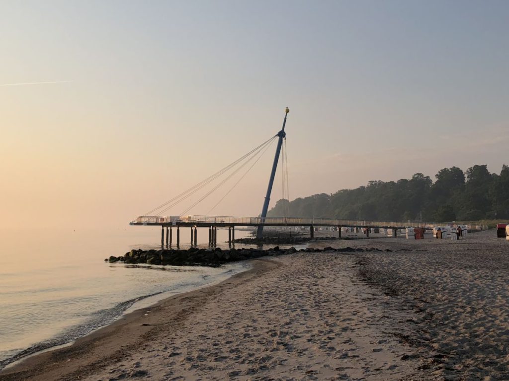 Hohwachter Flunder Seeplattform in Hohwacht an der Ostsee