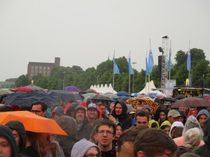 Regen beim Konzert von Lena auf der Kieler Woche 2015, NDR Bühne am 28.06.2015