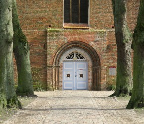 Eingangstür Kloster Rehna