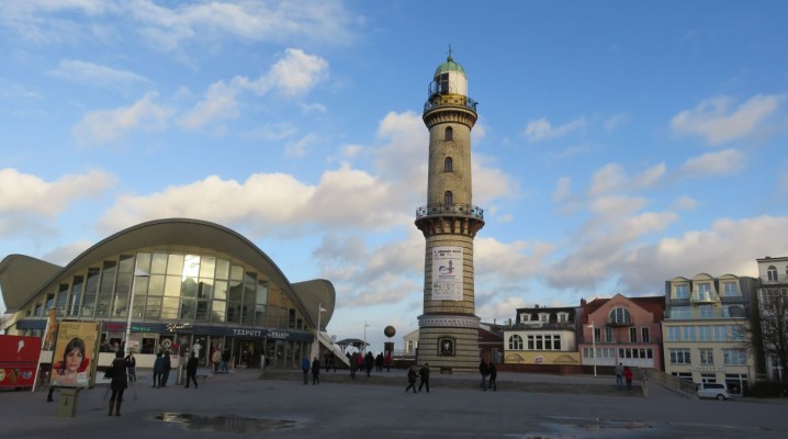 Teepott am Leuchtturm Warnemünde