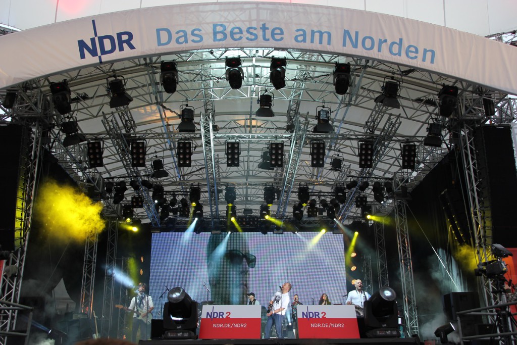 Lotto King Karl auf der Kieler Woche 2014 am 28.06.2014 auf der NDR-Bühne am Ostseekai