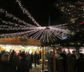 Lübecker Weihnachtsmarkt in der historischen Altstadt