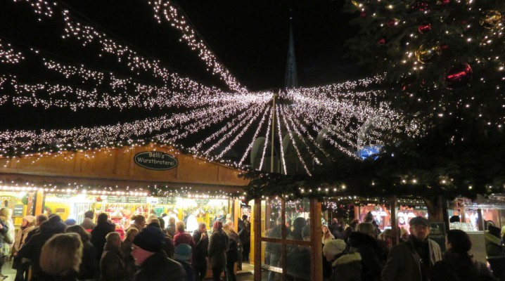 Lübecker Weihnachtsmarkt in der historischen Altstadt
