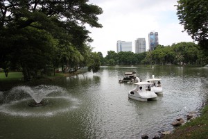 Tretboote im Lumphini-Park Bangkok