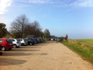 Parkplatz an der Steilküste Schwedeneck / Stohl nördlich von Kiel in Schleswig-Holstein