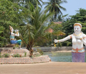 Phra Aphani Mani Statue Koh Samui