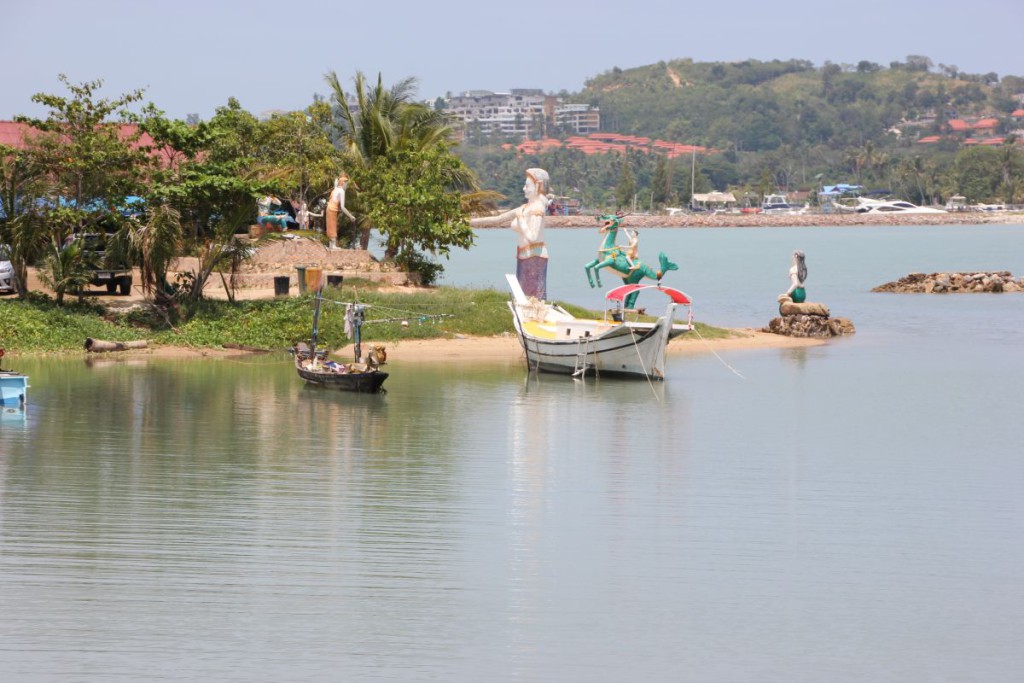 Phra Aphani Mani Statue Koh Samui