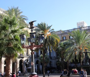 Placa Reial Barcelona - Laterne von Antoni Gaudi