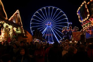 Riesenrad Rostocker Weihnachtsmarkt 2016 auf dem Neuen Markt