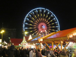 Riesenrad auf dem Rostocker Weihnachtsmarkt