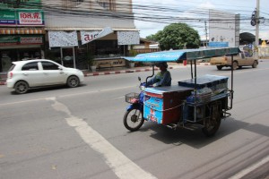 Mobiler Eisverkäufer in Surat Thani