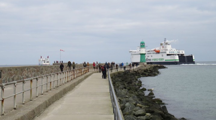 Warnemünde Westmole Scandlines Fähre