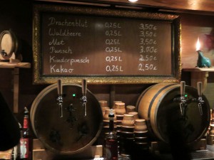 Drachenbluttaverne auf dem Lübecker Weihnachtsmarkt